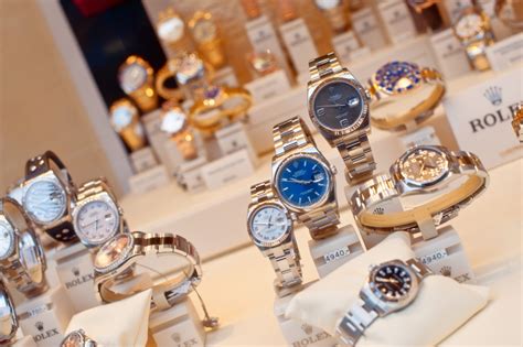 6 Best Watches to Pawn and How Much They’re Worth .
